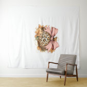 Coquette Leopard Pompoen met Roze Bow – Glam Herfs Wandkleed (In Situ (horizontaal))