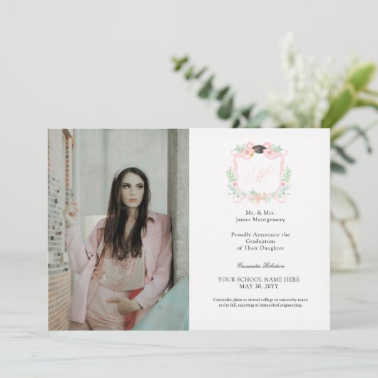 Coquette lint Afstuderen Monogram Crest Kaart (Staand voorkant)