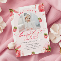 Coquette Strawberry 1e verjaardag uitnodiging