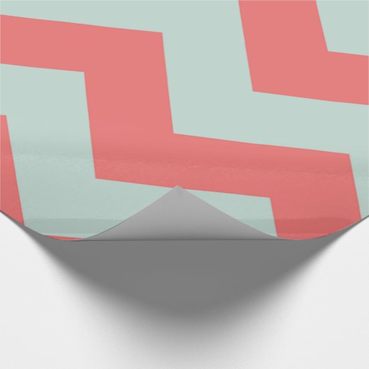 Coral and Mint Green Chevron Wrapping Paper Cadeaupapier (Hoek)