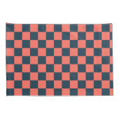 Coral and navy checkerboard pattern kussensloop (Achterkant-Rechts)