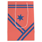 Coral Blue Diagonal Stripes Star Modern Graphic Medium Cadeauzakje (Achterkant)