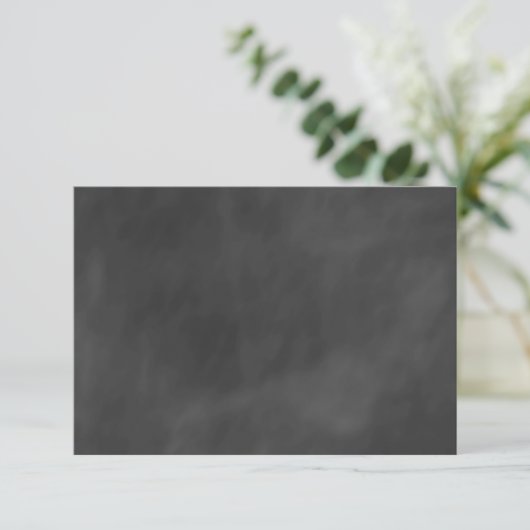 Coral Chalkboard RSVP Kaartje (Staand voorkant)