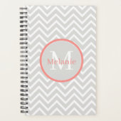 Coral Chevron Monogram Planner (Voorkant)