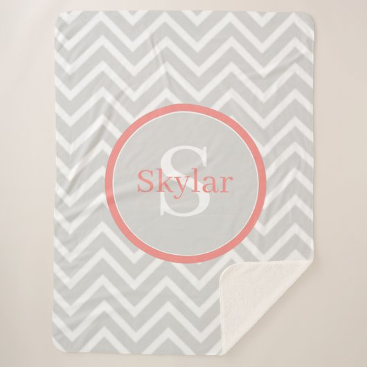 Coral Chevron Monogram Sherpa Deken (Voorkant)
