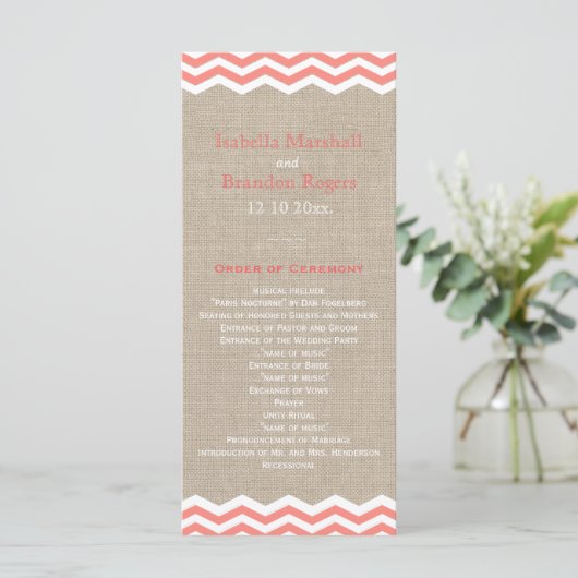 Coral Chevrons op Burlap Wedding Program Programmakaart (Staand voorkant)