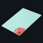 Coral Colored Gerbera Daisy Photo Mint Green Notitieblok<br><div class="desc">Voeg een uitbarsting van kleur toe aan uw volgende brief met dit gepersonaliseerde schrijfpapier of kantoorbenodigdheden. Het is voorzien van een foto van een gerbera maisy in een heldere koraalkleur,  geplaatst tegen een groene achtergrond. Dit artikel wordt geregeerd met lijnen in een coördinerende groene kleur.</div>
