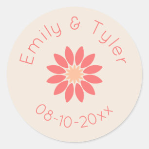 Coral Daisy op Cream Gepersonaliseerde bruiloft ze Ronde Sticker