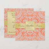 Coral Damask Monogram Gold Ribbon Uitnodiging (Voorkant / Achterkant)
