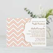 Coral en Gold Chevron Wedding Kaart (Staand voorkant)