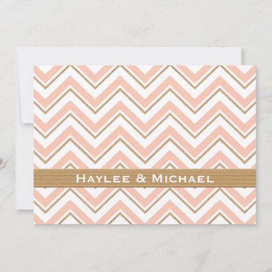 Coral en Gold Chevron Wedding Kaart (Achterkant)