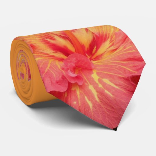 Coral Hibiscus Wedding Stropdas (Opgerold)