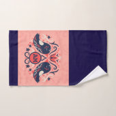 Coral Navy Blue Monogrammed Folk Art Birds Decor Bad Handdoek (Handdoek)