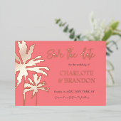 Coral Palm Trees Beach Wedding Save the Date Gold Folie Uitnodiging (Staand Voorkant)
