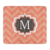 Coral Pink Chevron Pattern Aangepast monogram Snijplank (Voorkant)