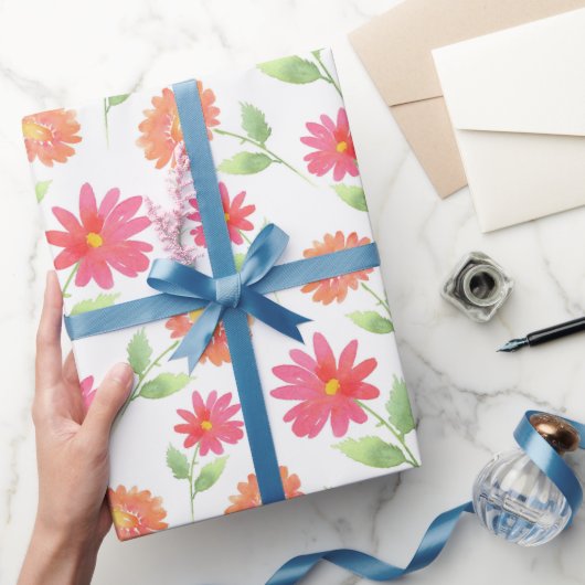 Coral Pink Peach Waterverf Daisy Pattern Cadeaupapier (Geschenken)