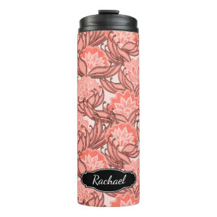 Coral Pink Tropical Floral Pattern met Monogram Thermosbeker
