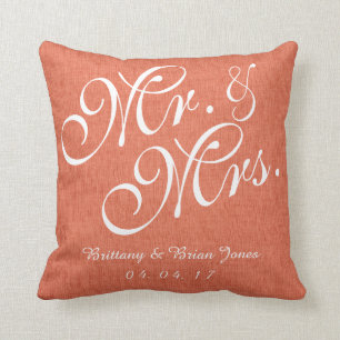 Coral White Linen Mr. en Mrs Wedding Pillow Kussen