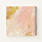 Corale perzik waterverf, gouden confetti-monogram notitieboek (Achterkant)