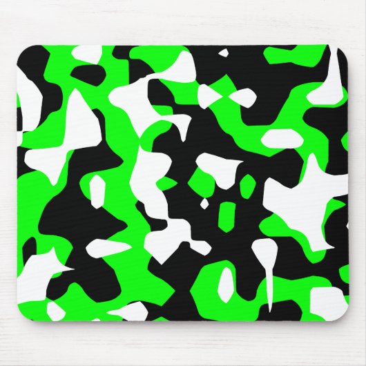 Corey Tiger 80s Retro Groene Camouflage (Camo) Muismat (Voorkant)