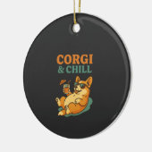 Corgi and Chill Keramisch Ornament (Links)
