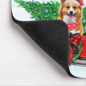 Corgi Dog in kerstcadeauwagen Muismat (Hoek)