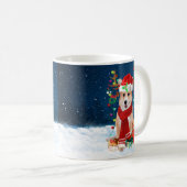 Corgi Dog in sneeuw met kerstcadeaus Koffiemok (Voorkant rechts)
