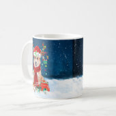 Corgi Dog in sneeuw met kerstcadeaus Koffiemok (Voorkant links)