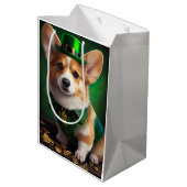 Corgi Dog in St. Patrick's Day Dress Medium Cadeauzakje (Achterkant Gekanteld)