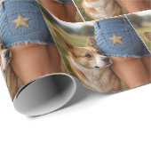 Corgi hond met jonge vrouw in denim shorts cadeaupapier (Rol Hoek)