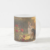 Corgi in de rozen I Matglas Koffiemok (Voorkant rechts)