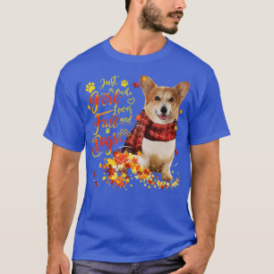Corgi is gewoon een meisje dat van Herfst en honde T-shirt