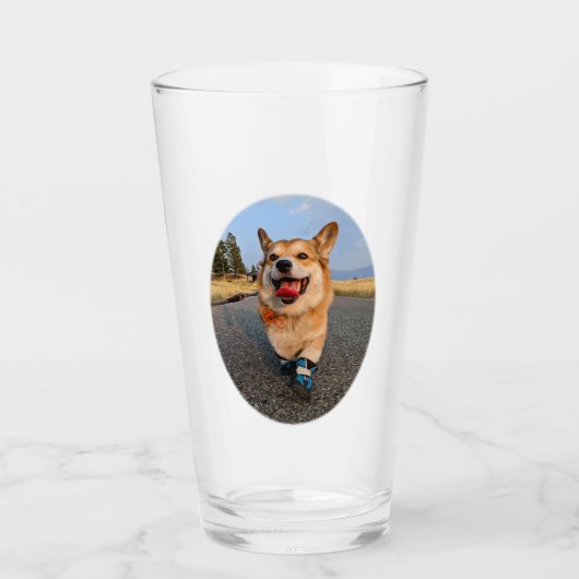 Corgi met schoenen glas (Voorkant)
