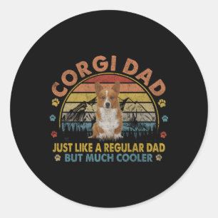 Corgi papa als een gewone vader maar er ronde sticker