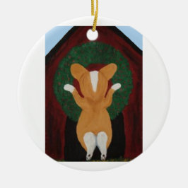 Corgi plaatst Kerstkrans op Hondenhok Keramisch Ornament