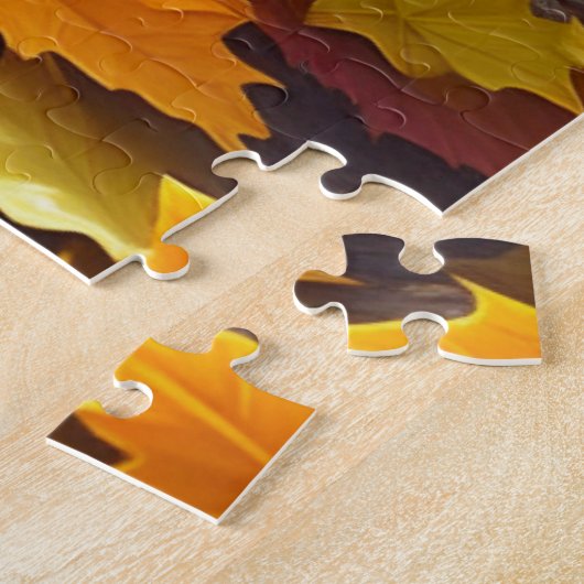 Corgi Puppy Dog Spelen In Herfst Bladeren Legpuzzel (Zijkant)