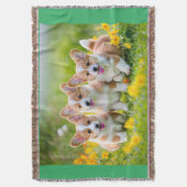 Corgies spelen in het gras deken (Voorkant Verticaal)