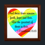 CORINTHIANS 13:13 RAINBOW HEART ONTWERP CADEAUDOOSJE<br><div class="desc">Verspreid de liefde met deze regenbooghartscriptie inspirerend versie 1 Corinthians 13:13 op T - shirts en geschenken. En deze drie blijven, geloof, hoop en liefde, maar het grootste hiervan is liefde. Dit kleurrijke 1 Corinthians 13:13 ontwerp zal een schat geschenk maken als je bewijst dat iemand speciaal van Jezus houdt...</div>