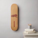 Corn Snake Oranje Red Realistic Personalized Persoonlijk Skateboard<br><div class="desc">Dit skateboard bevat een realistische stijlillustratie van een besmeurde maïslang in rood en oranje. Het is klaar om gepersonaliseerd te worden met een naam in roodbaars oranje letters. Maakt een groot geschenk voor eigenaars van gezelschapsslangen.</div>