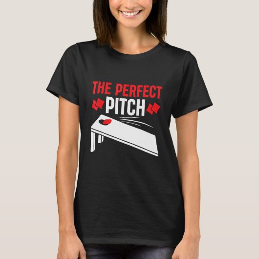 Cornhole Apperal The Perfect Pitch Cornhole T-shirt (Voorkant)