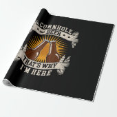 Cornhole en bier, daarom ben ik hier Cornhole Cadeaupapier (Uitgerold)