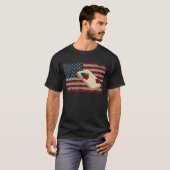 Cornhole Player America Flag T-shirt I Proud Bean (Voorkant volledig)