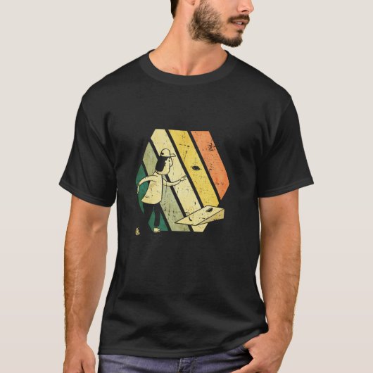 Cornhole-speler die een boonenzak gooit - Grappige T-shirt (Voorkant)