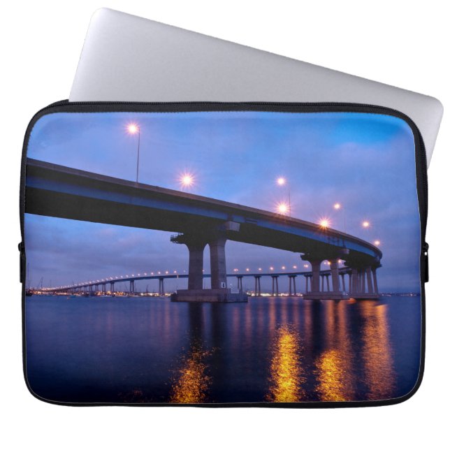 Coronado Bridge in Dusk Laptop Sleeve (Voorkant)