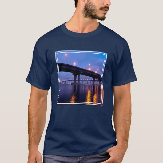 Coronado Bridge in Dusk T-shirt (Voorkant)