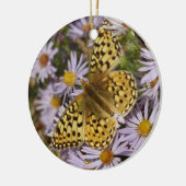 Coronis Fritillary op Aster Flowers bij Grand Teto Keramisch Ornament (Links)