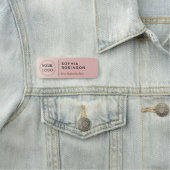 Corporate Logo Branded Employee Faux Roos Gold Naamplaatje (In situ)