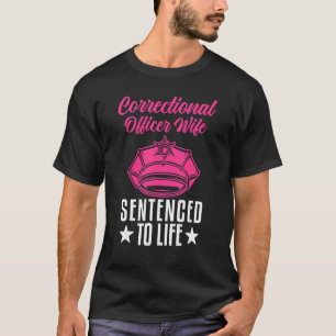 Correct functionaris Gevangenis vrouw Citaat Deten T-shirt