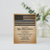 Correctiebeambte in grijs Afstuderen Uitnodiging Briefkaart (Staand voorkant)