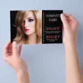 Cosmetoloog make-up kunstenaar stylist hair salon flyer (Hand)